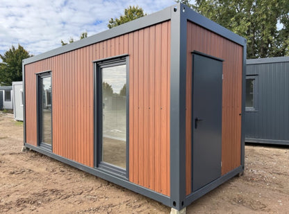 Contenedor de oficina estándar 6,00 x 2,43 m